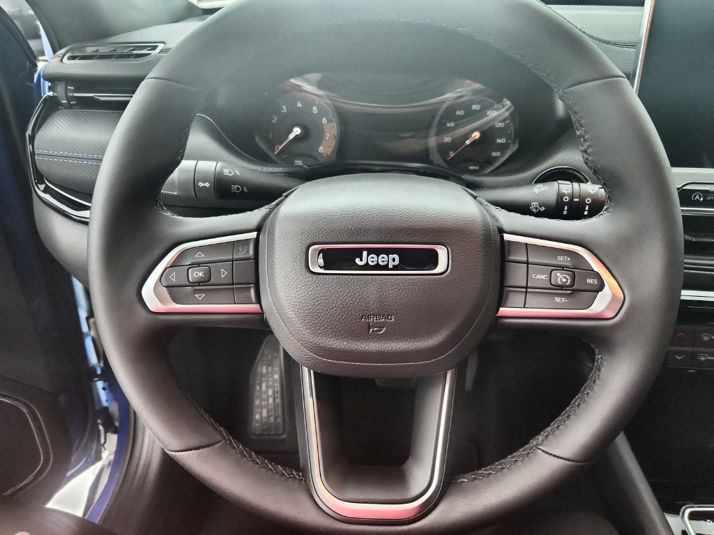 New 2026 Jeep Compass Latitude AWD/4WD image 22