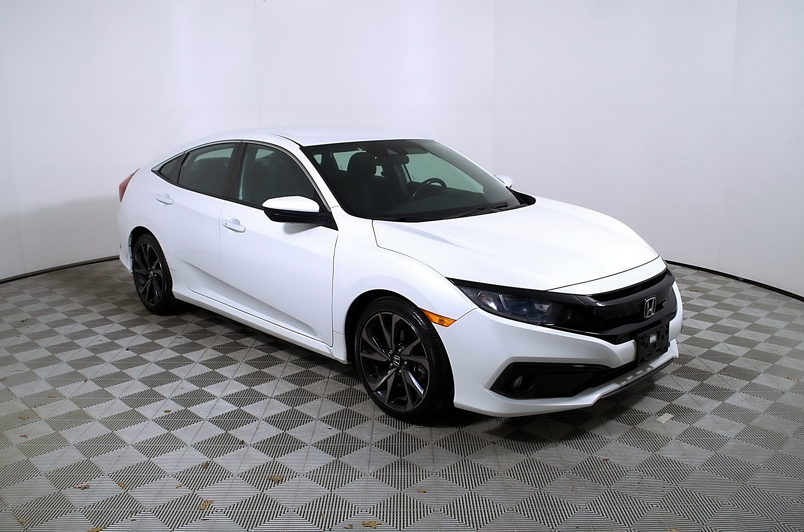 Used 2019 Honda Civic Sport image 6