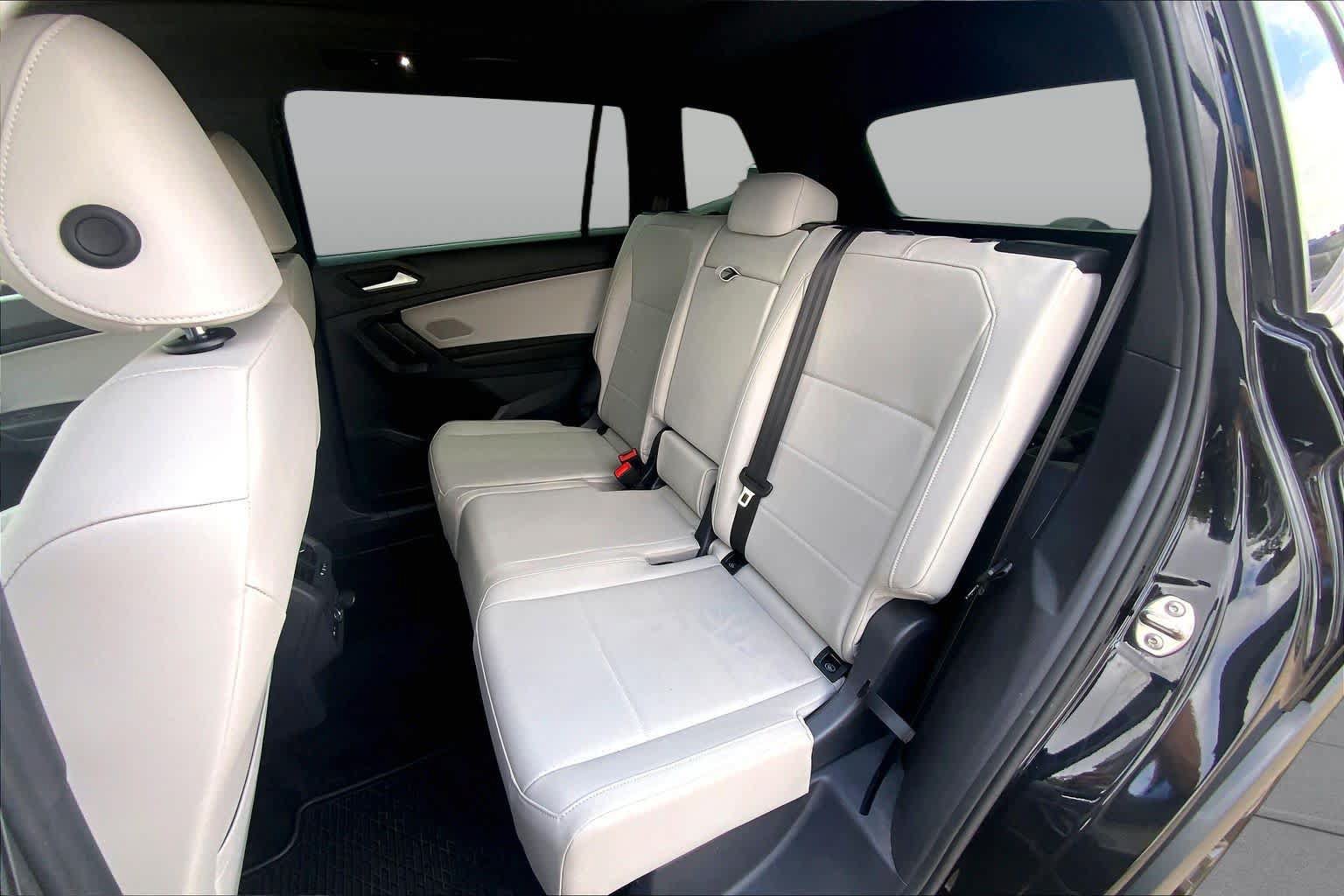 Used 2021 Volkswagen Tiguan SE R-Line FWD image 20
