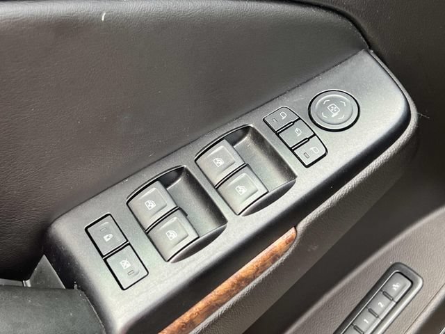 Used 2017 Chevrolet Tahoe Premier AWD/4WD image 19