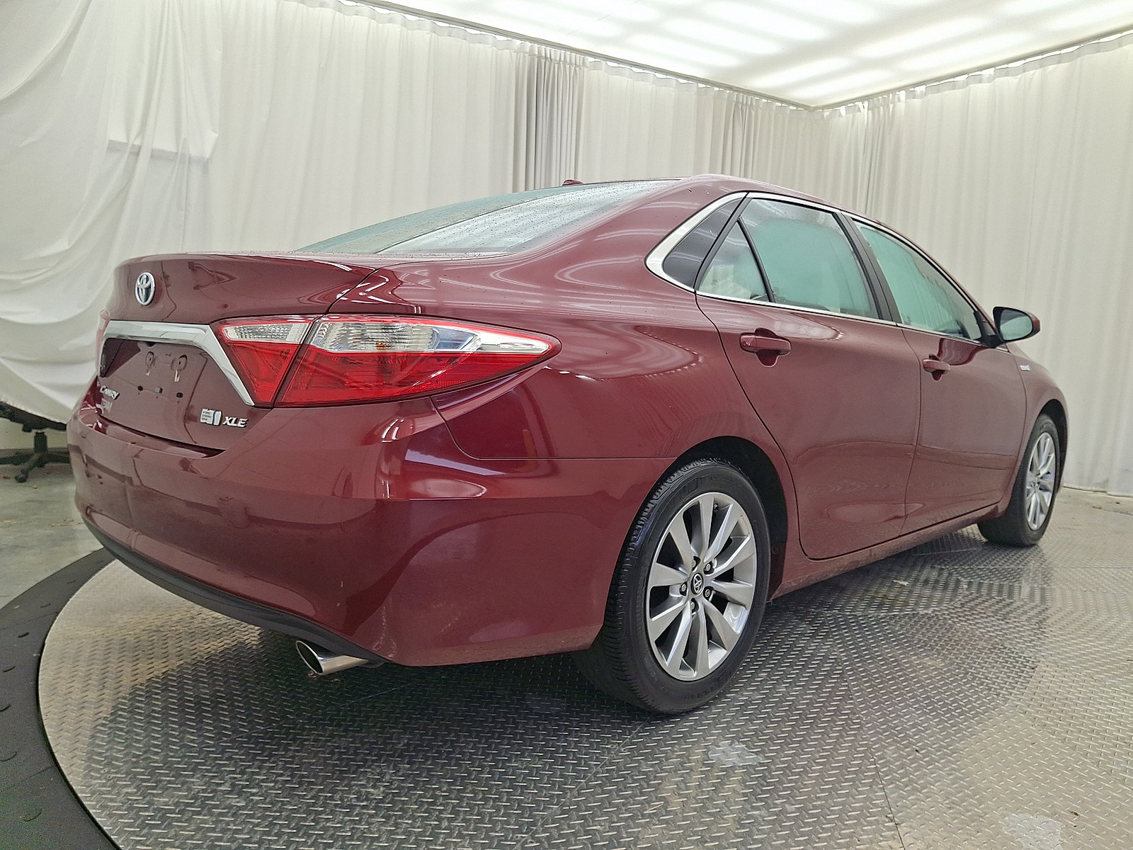 Certified 2017 Toyota Camry XLE w/ Moonroof Package FWD image 21