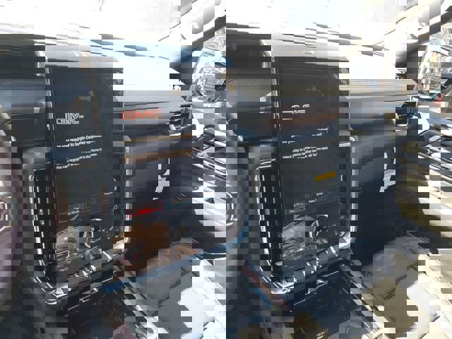 New 2026 GMC Yukon Denali image 26