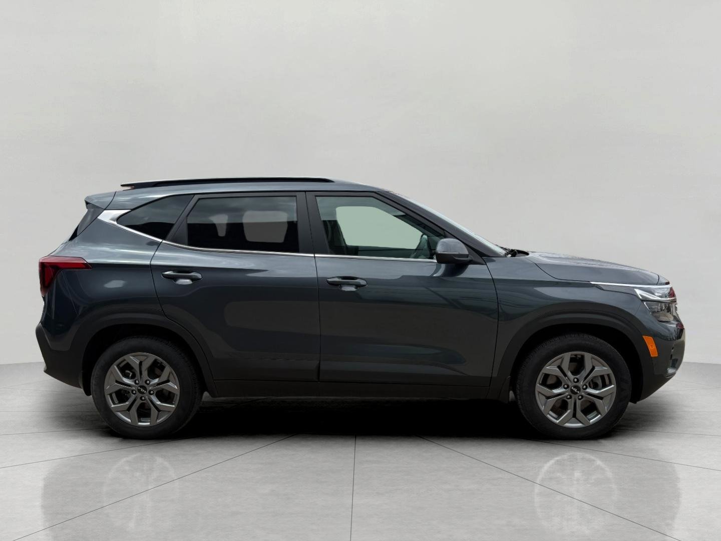 Used 2024 Kia Seltos S AWD/4WD image 14