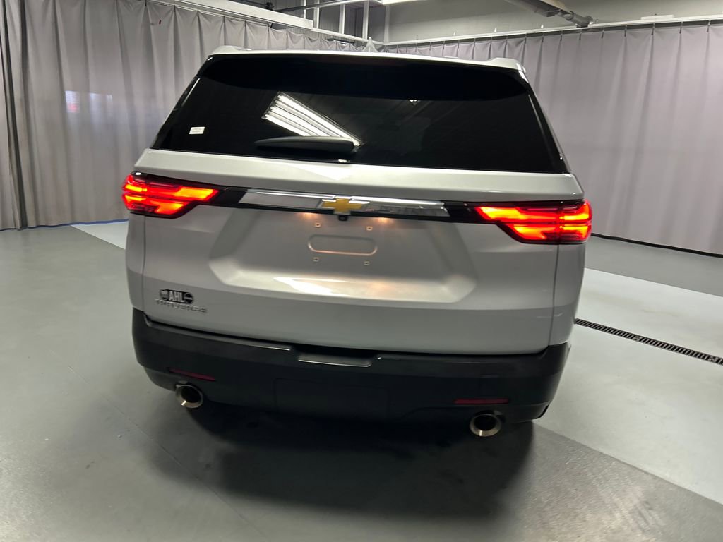 Used 2022 Chevrolet Traverse LS FWD image 6