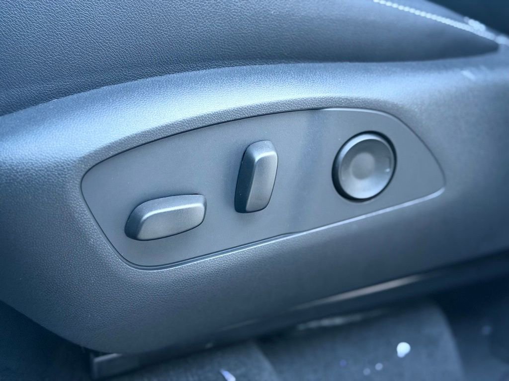 New 2026 Chevrolet Traverse LT w/ Driver Confidence Package image 15