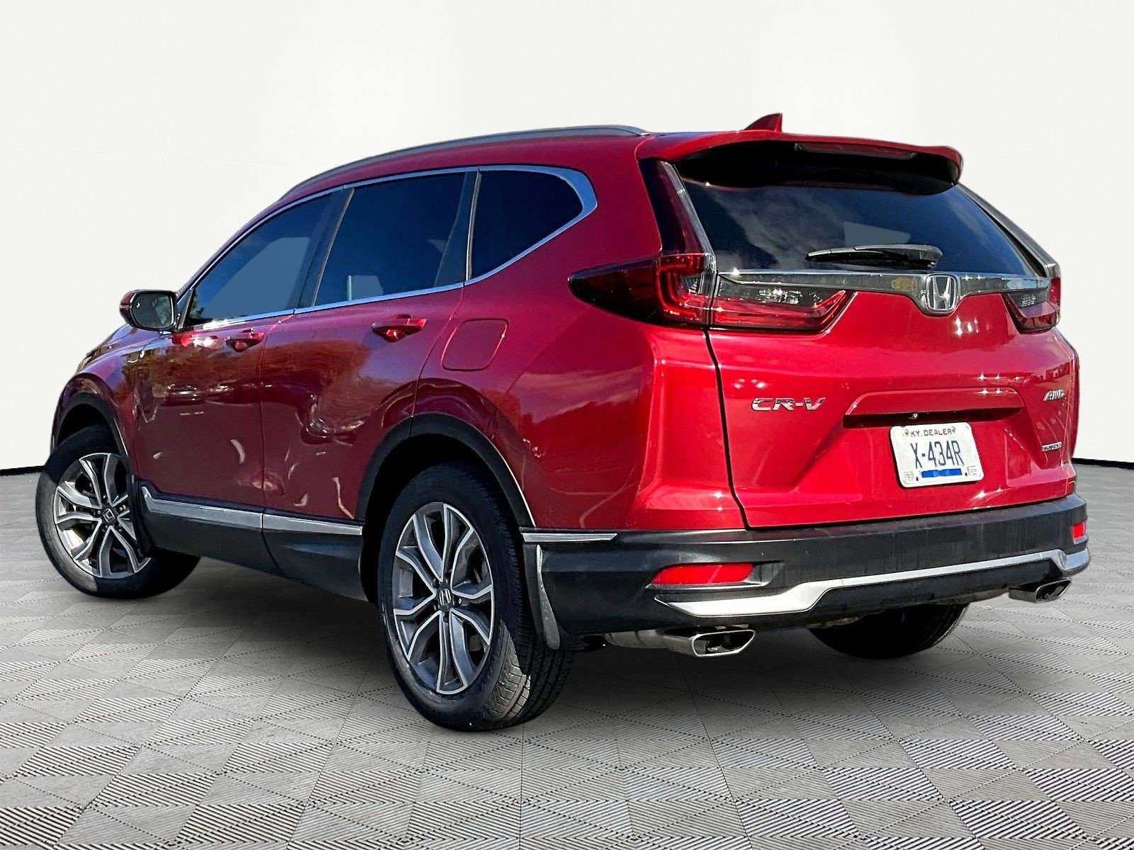 Used 2020 Honda CR-V Touring image 4