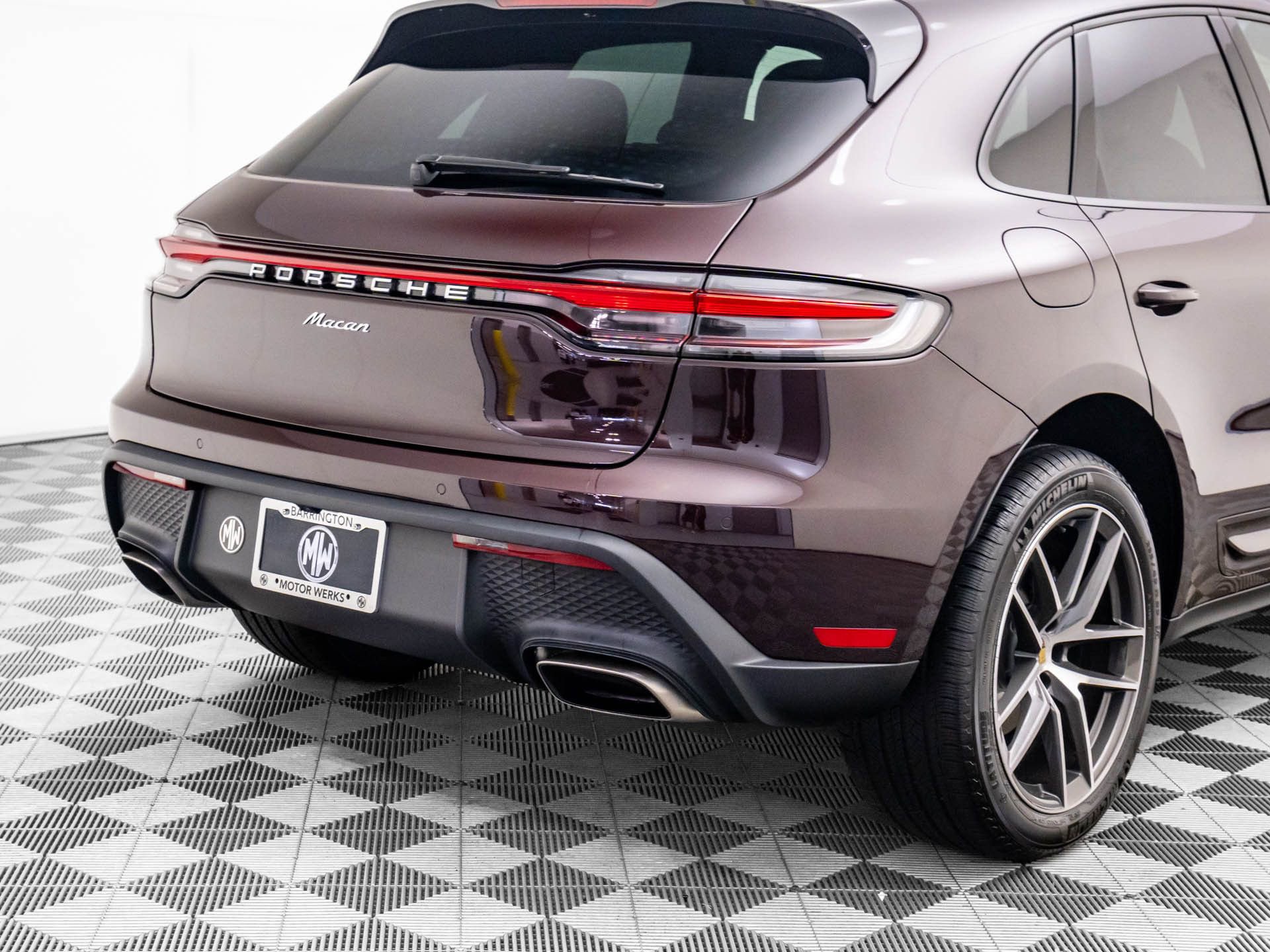 Certified 2026 Porsche Macan image 35