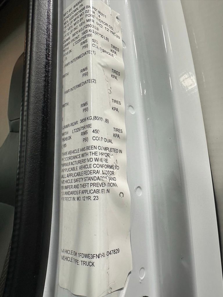 Used 2024 Ford E-350 and Econoline 350 Super Duty image 12