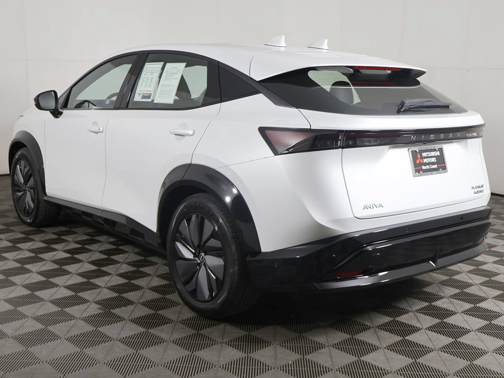 Used 2024 Nissan Ariya AWD image 13