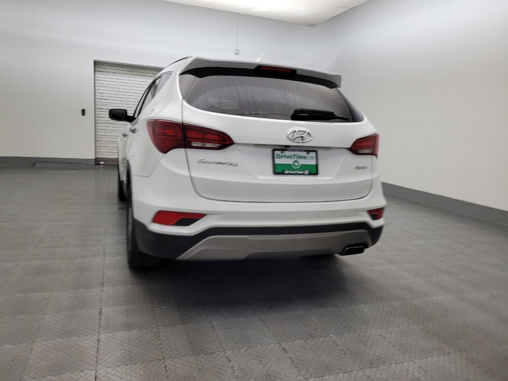 Used 2017 Hyundai Santa Fe Sport image 6
