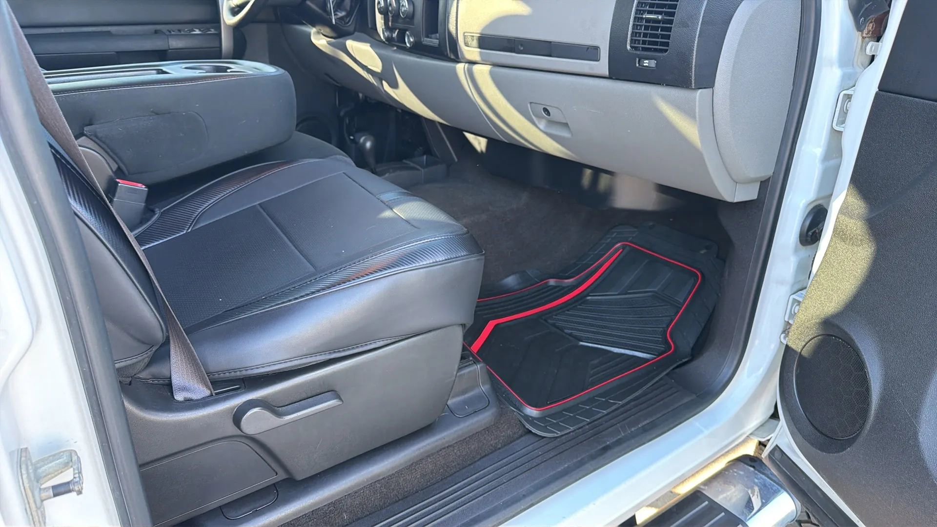 Used 2009 GMC Sierra 1500 SL image 74