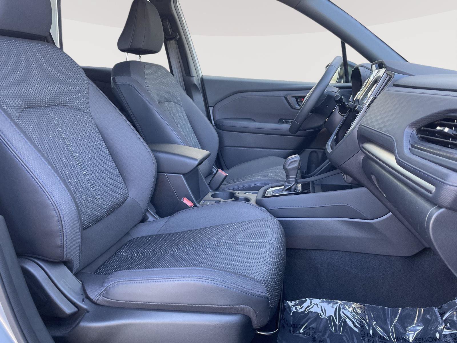 Certified 2025 Subaru Forester Premium AWD/4WD image 17