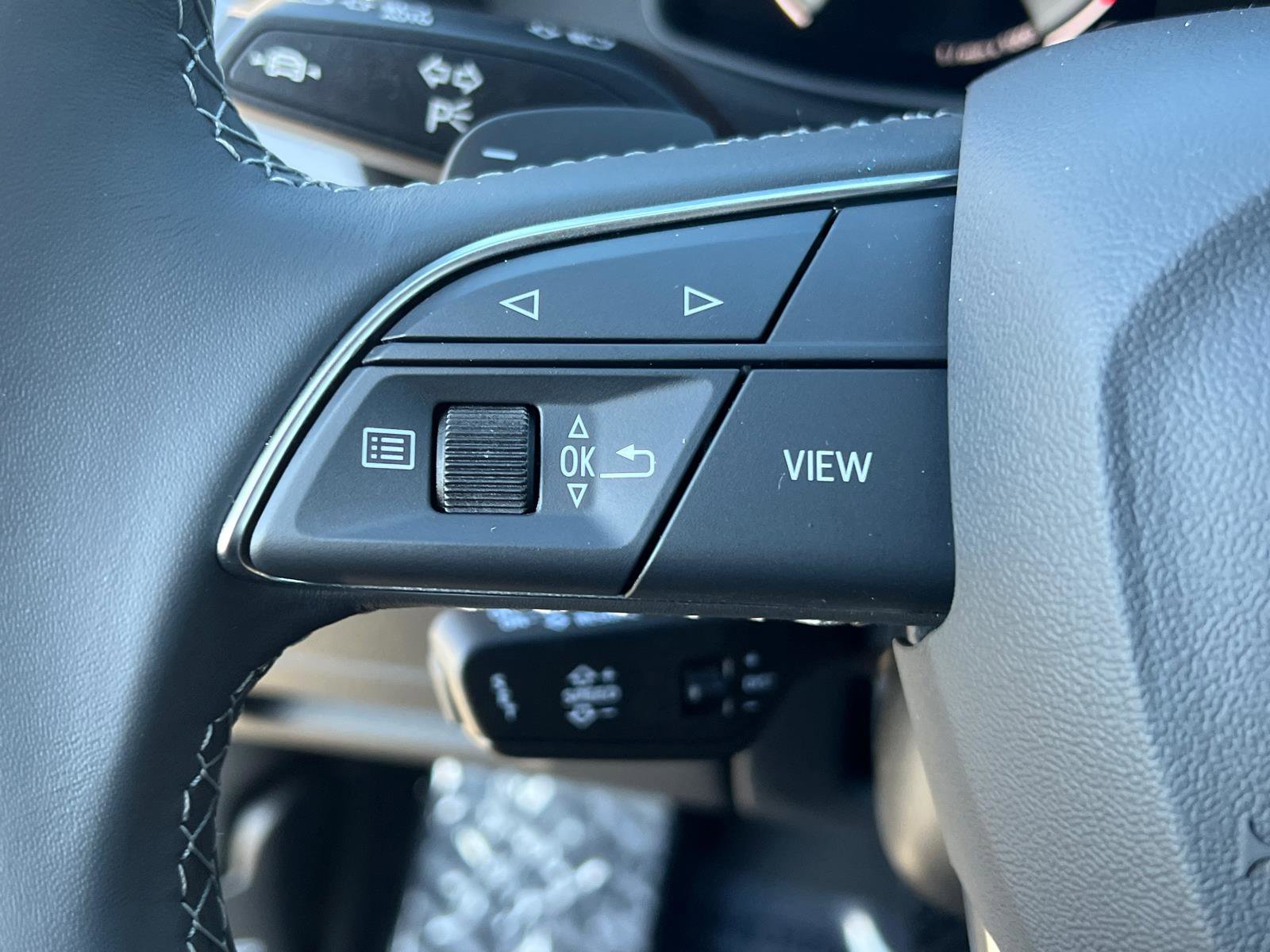 New 2025 Audi Q8 Premium image 18