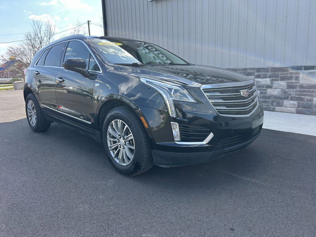 Used 2017 Cadillac XT5 Luxury w/ Driver Awareness Package AWD/4WD image 1