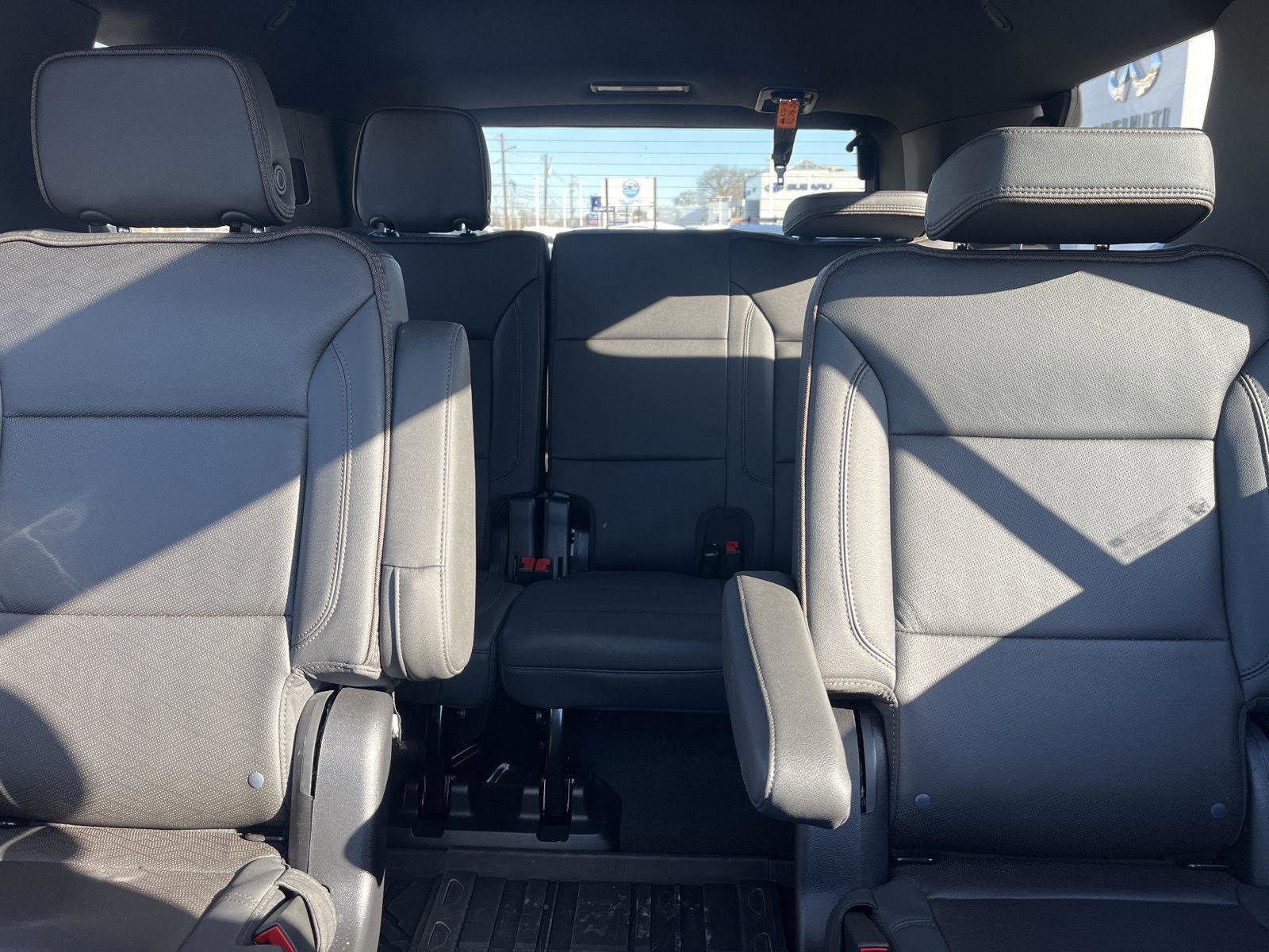 Used 2024 Chevrolet Tahoe High Country image 38