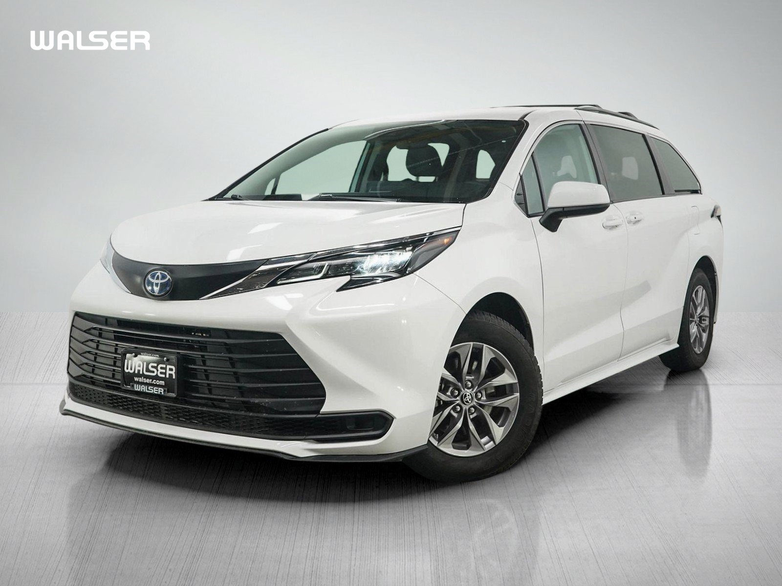Used 2024 Toyota Sienna LE