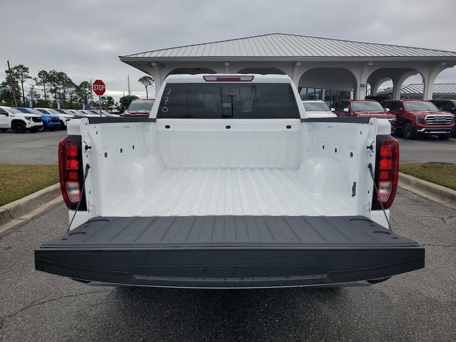New 2026 GMC Sierra 1500 Pro w/ Convenience Package image 5