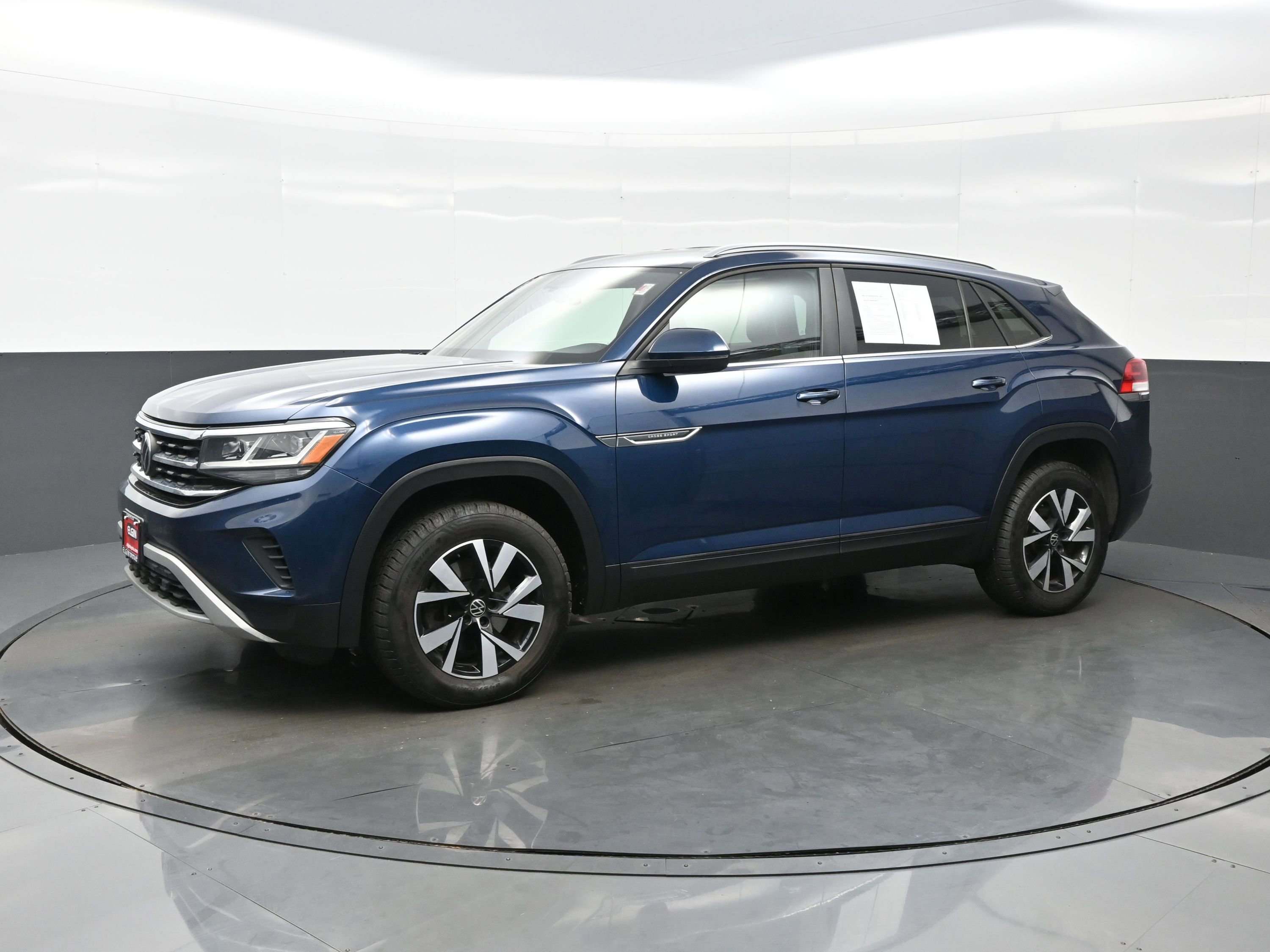 Used 2020 Volkswagen Atlas Cross Sport SE image 5