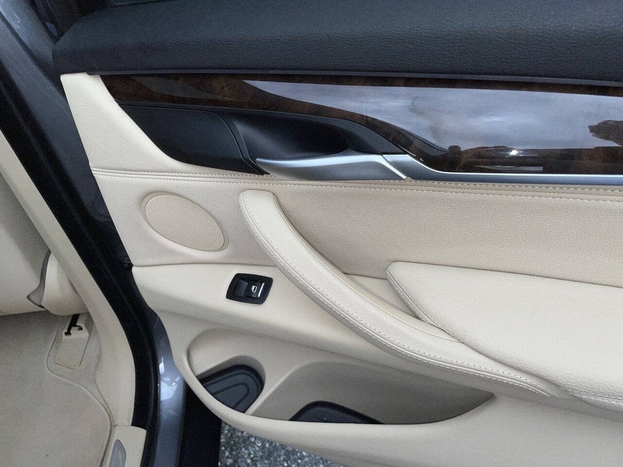 Used 2015 BMW X5 xDrive35i AWD/4WD image 38