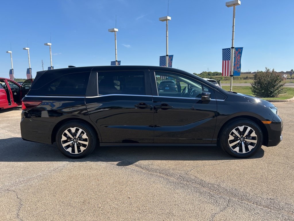 New 2026 Honda Odyssey EX-L image 4