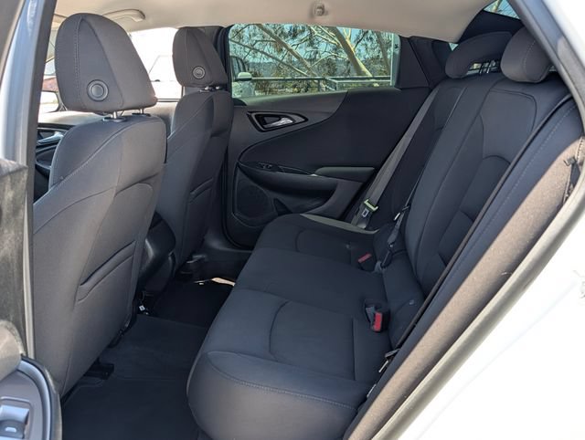 Used 2021 Chevrolet Malibu LS FWD image 11