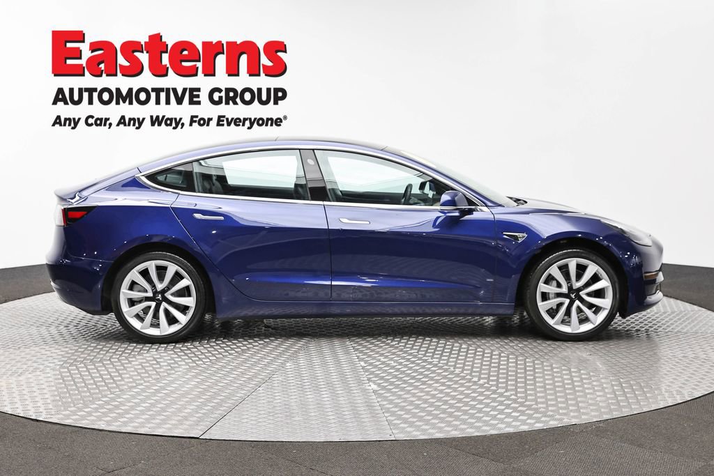 Used 2018 Tesla Model 3 Mid Range image 4