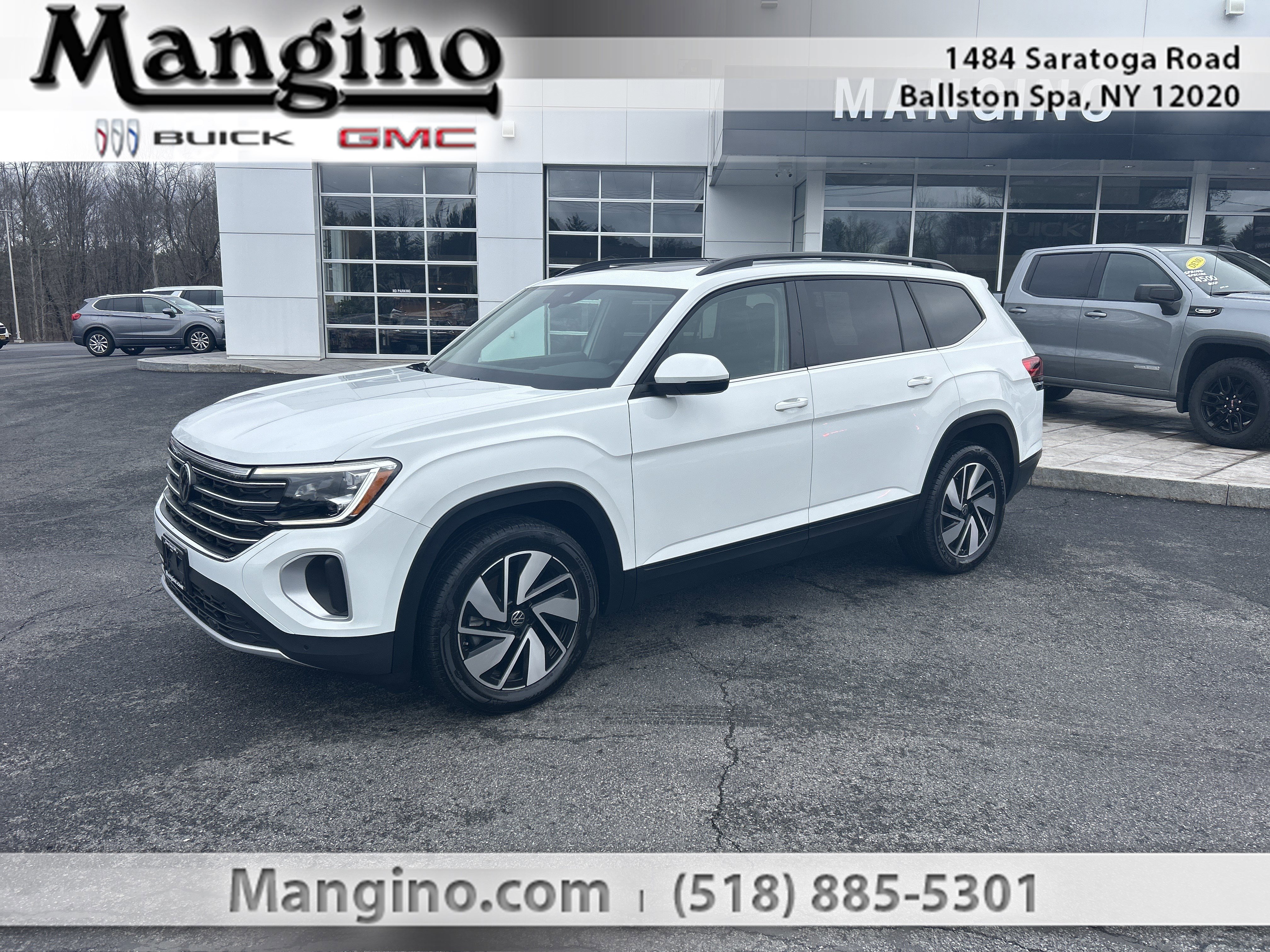 Used 2025 Volkswagen Atlas SE image 1
