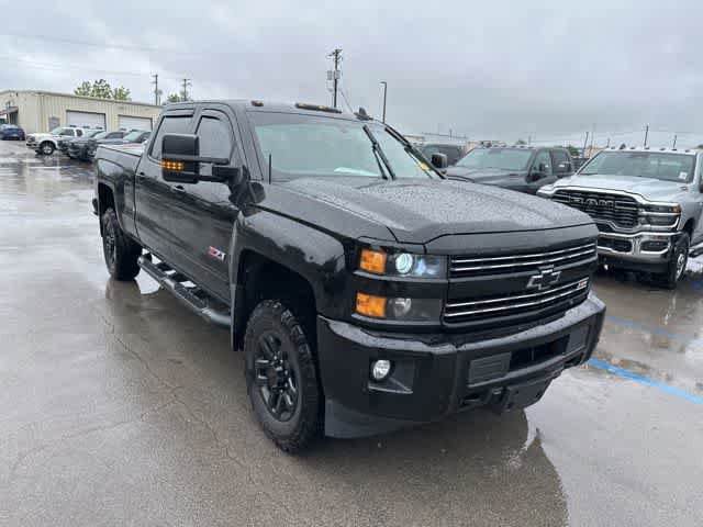 Used 2018 Chevrolet Silverado 2500 LT w/ Midnight Edition AWD/4WD image 24