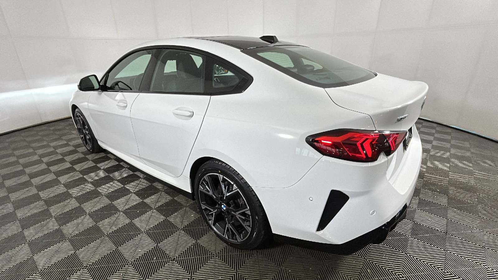 Used 2025 BMW 228i xDrive AWD/4WD image 5