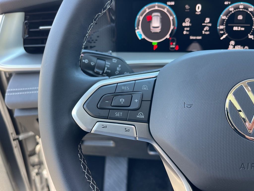 New 2026 Volkswagen Tiguan SE AWD/4WD image 13