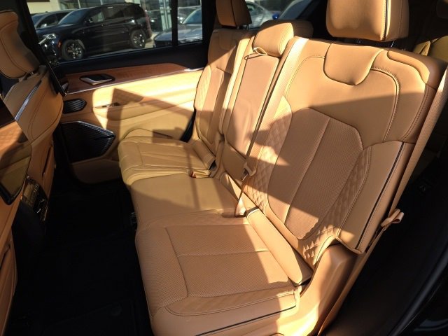 Used 2024 Jeep Grand Cherokee L Summit image 40