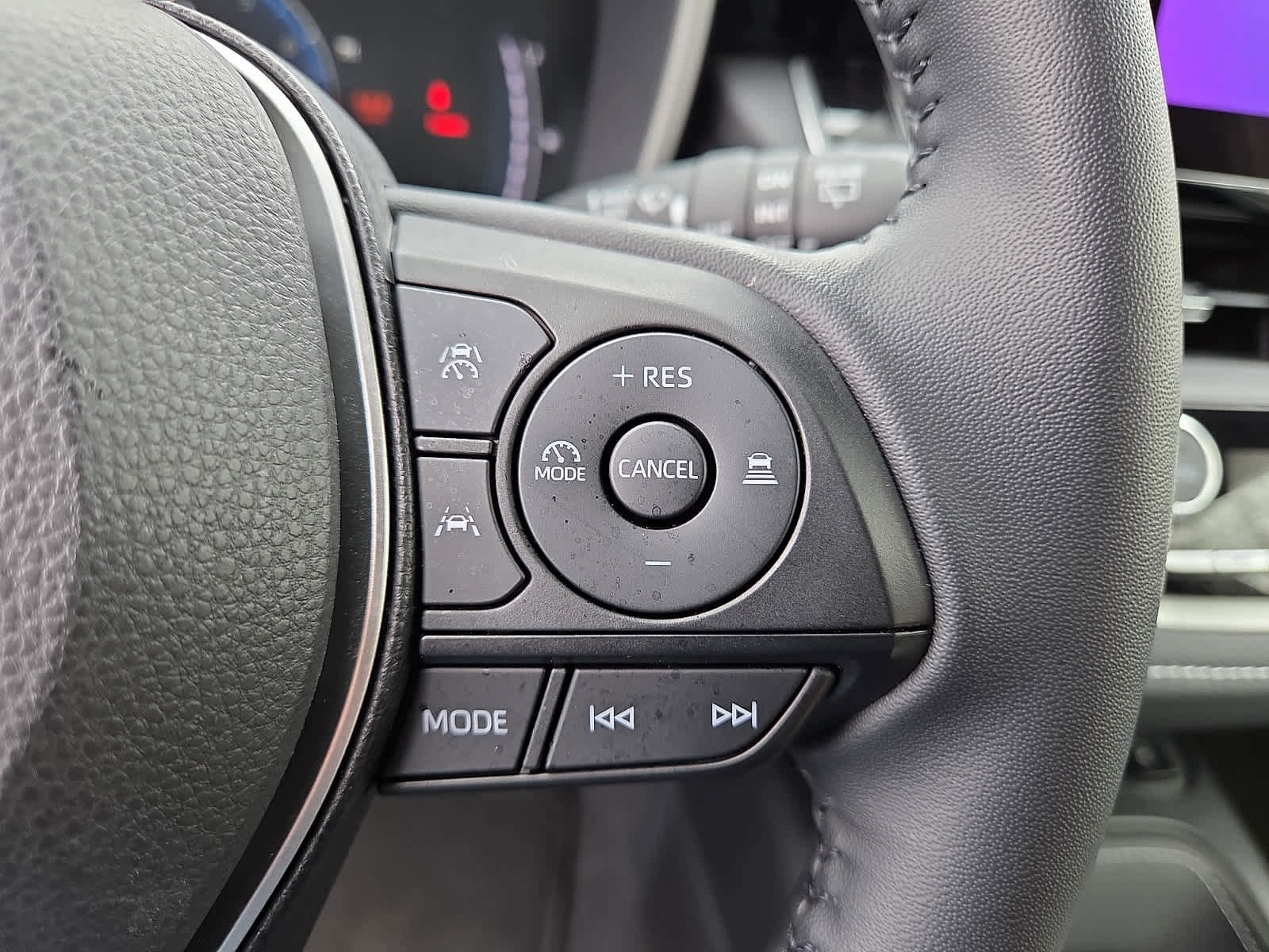 Used 2025 Toyota Corolla XSE image 23