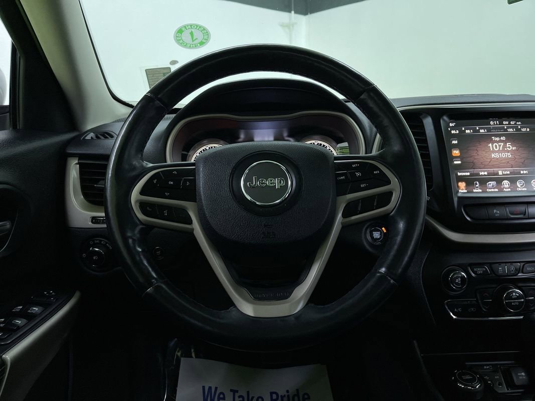 Used 2018 Jeep Cherokee Limited image 21