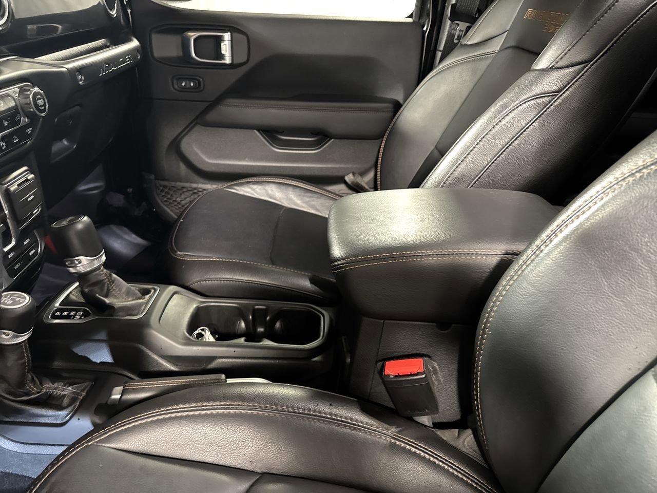 Used 2021 Jeep Wrangler Unlimited Rubicon w/ Dual Top Group image 30