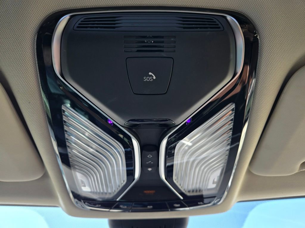 Used 2020 BMW X7 xDrive40i w/ Premium Package image 45