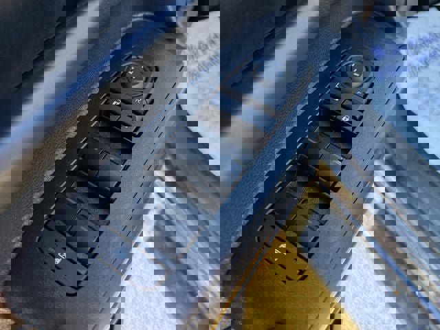 Certified 2025 Toyota 4Runner TRD Off-Road image 24