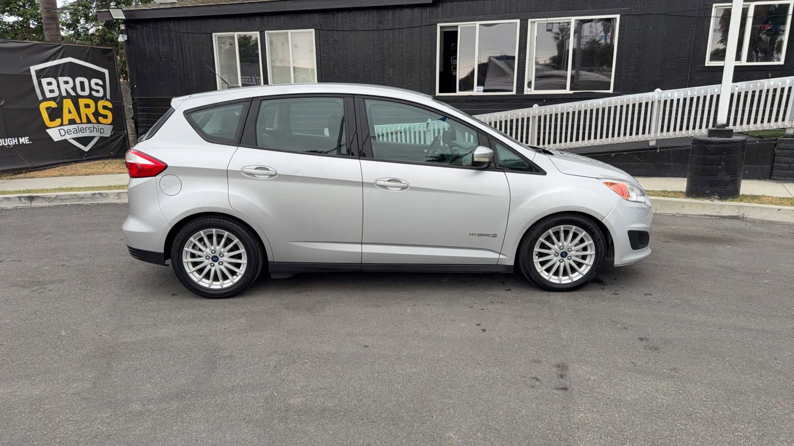 Used 2016 Ford C-MAX SE w/ Interior Protection Package image 9