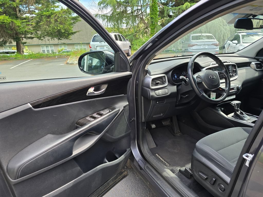 Used 2019 Kia Sorento AWD w/ Option Group 020 image 7