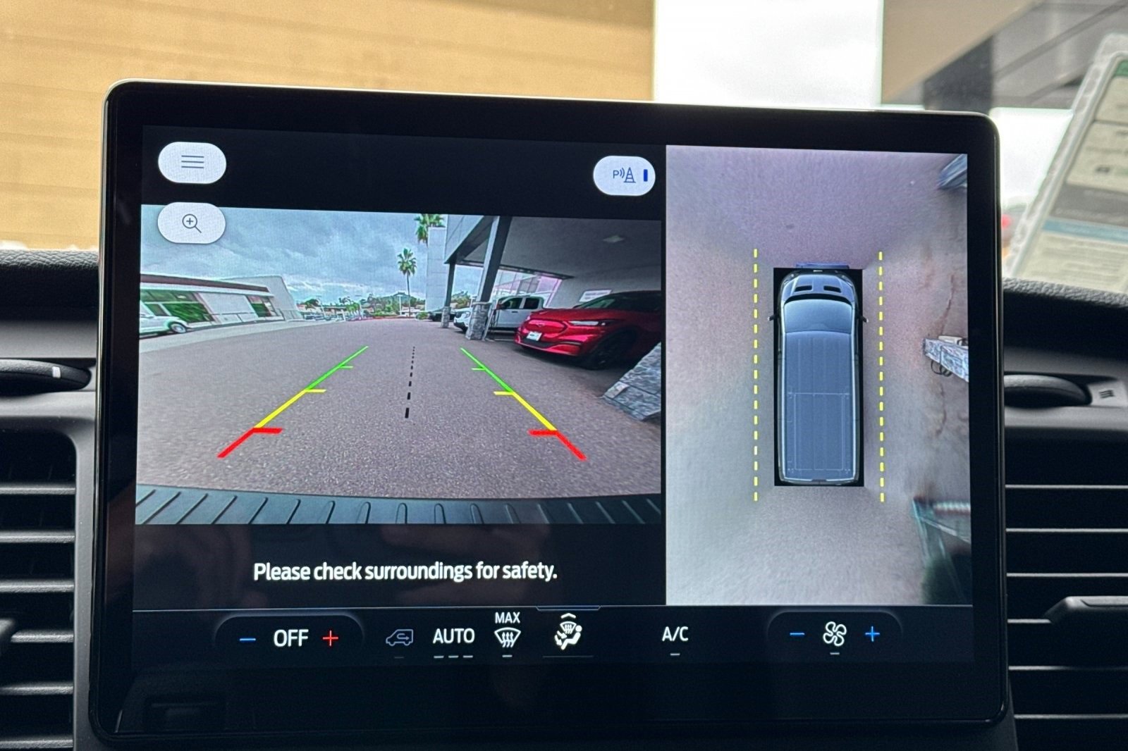 Used 2024 Ford Transit 150 Low Roof w/ Load Area Protection Package image 18