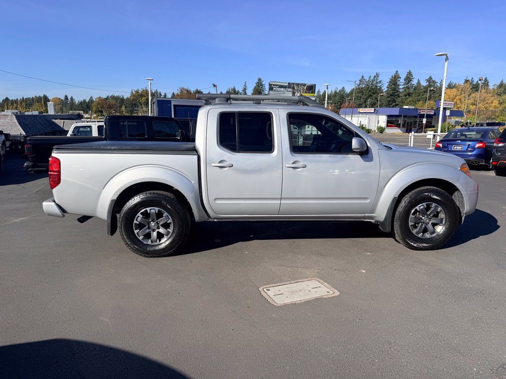 Used 2017 Nissan Frontier PRO-4X AWD/4WD image 6