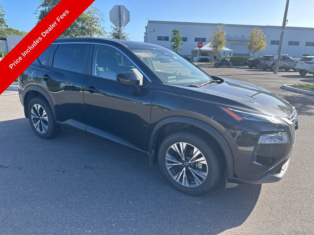 Used 2023 Nissan Rogue SV FWD image 4