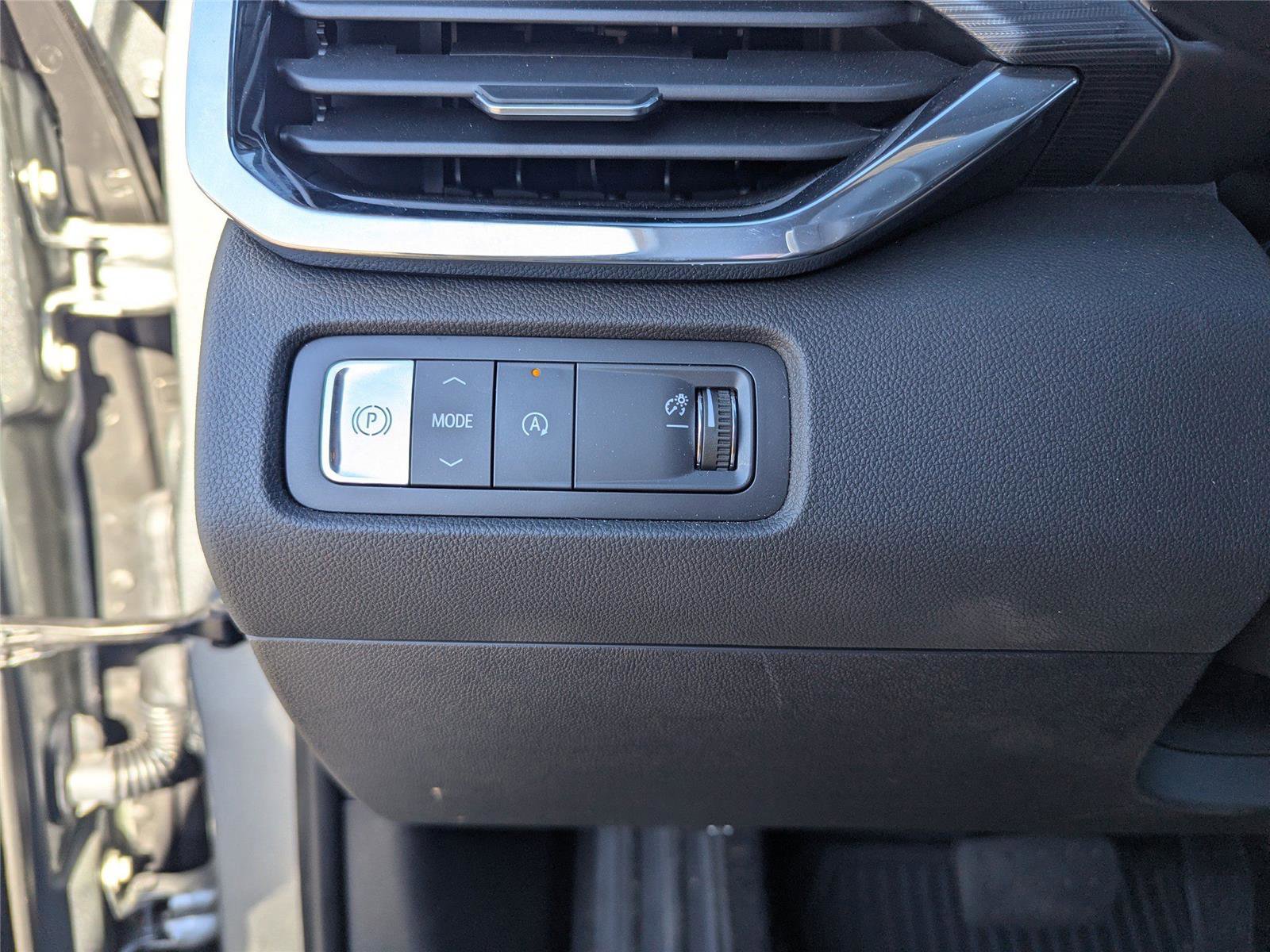 New 2025 GMC Acadia Elevation w/ Elevation Premium Package FWD image 13