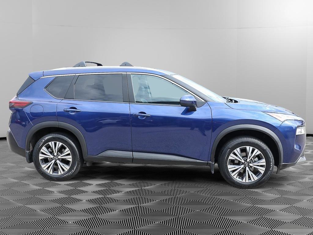 Used 2023 Nissan Rogue SV w/ SV Premium B Package image 8
