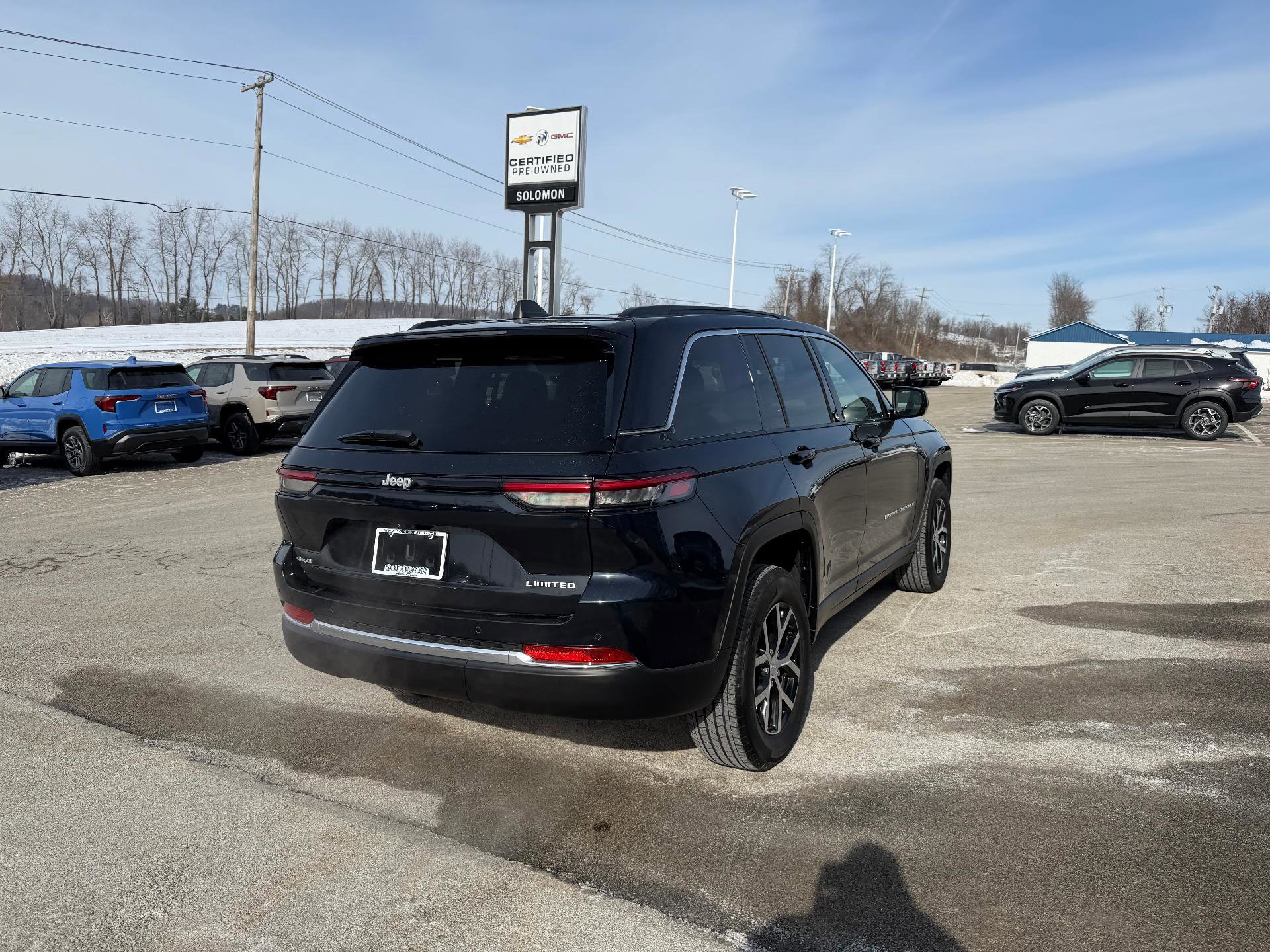 Used 2024 Jeep Grand Cherokee Limited image 5