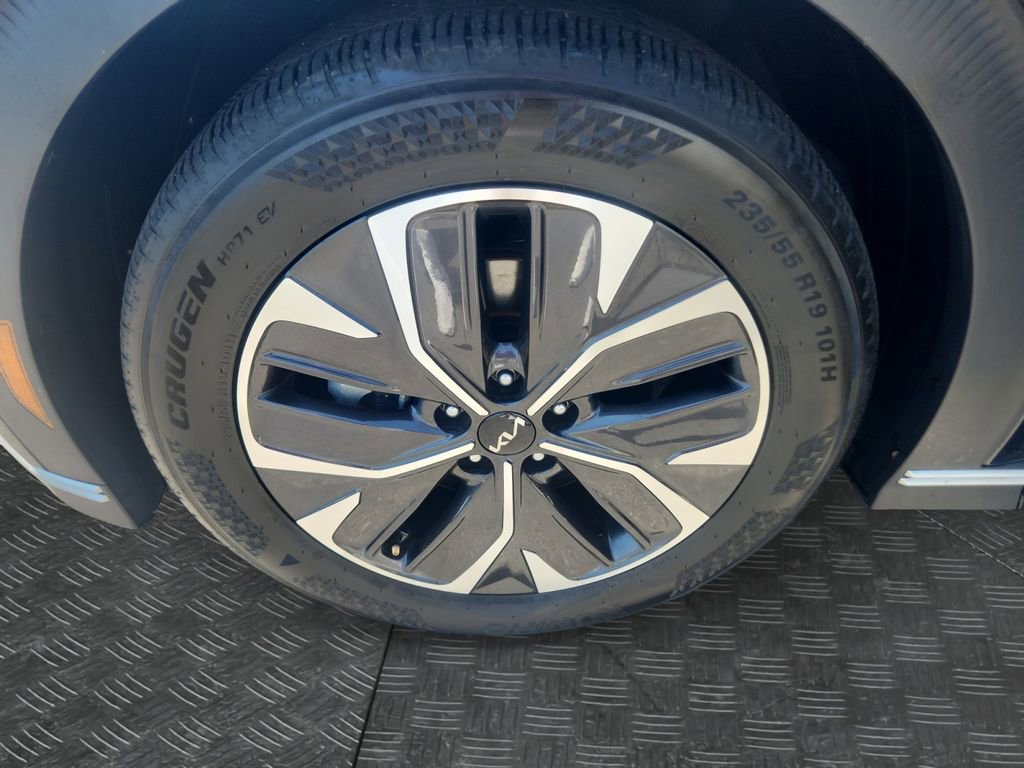 Used 2024 Kia EV6 Light AWD/4WD image 14