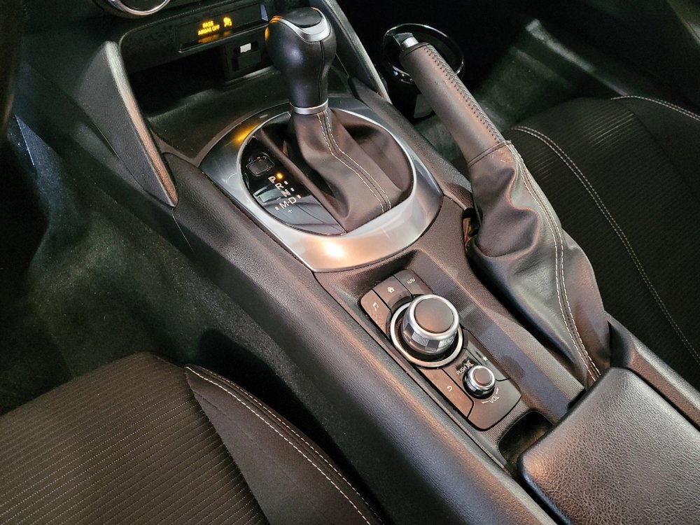 Used 2020 FIAT 124 Spider Classica w/ Technology Group image 26