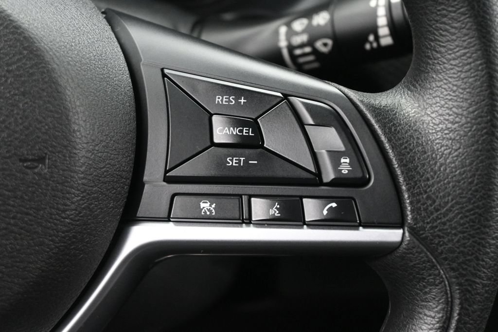 Used 2023 Nissan Kicks SV FWD image 7