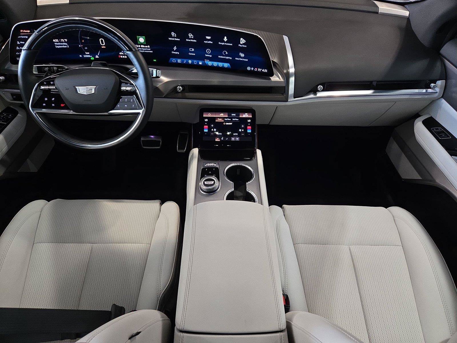 Certified 2026 Cadillac Vistiq Luxury AWD/4WD image 13