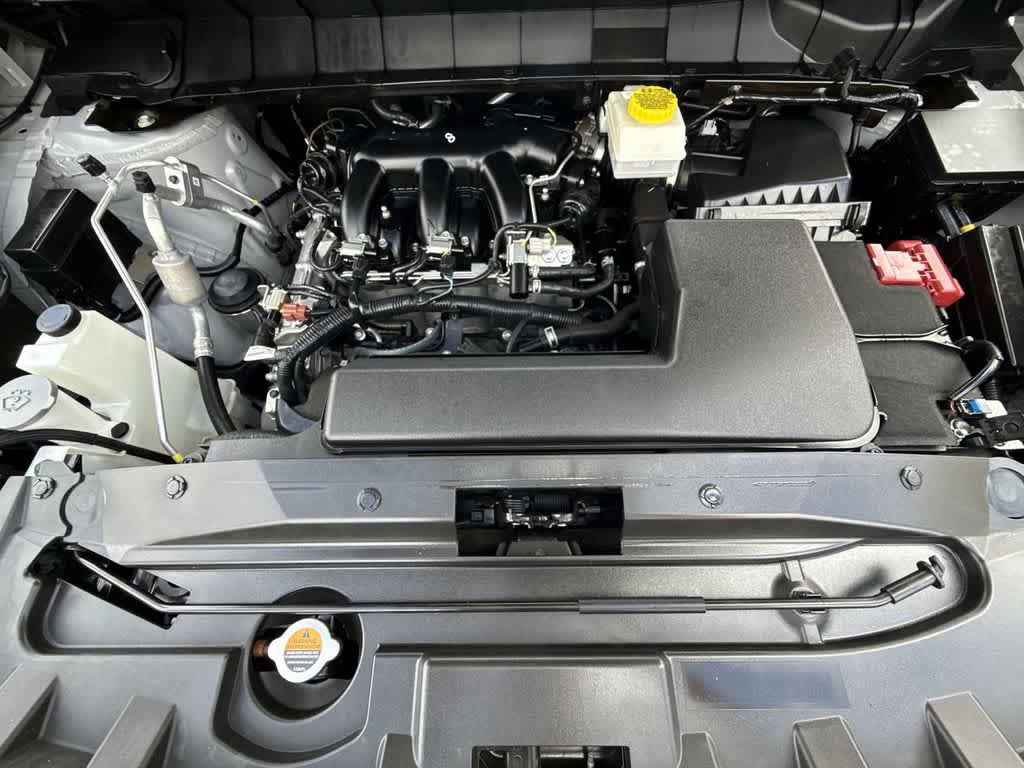 Used 2024 Nissan Pathfinder S AWD/4WD image 12