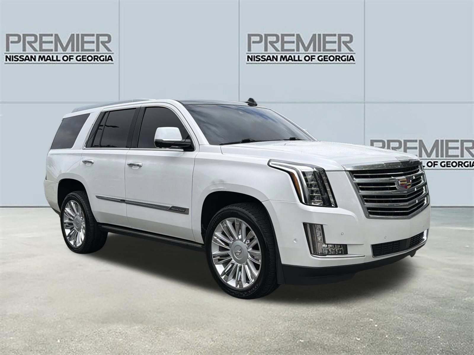 Used 2017 Cadillac Escalade Platinum AWD/4WD image 36